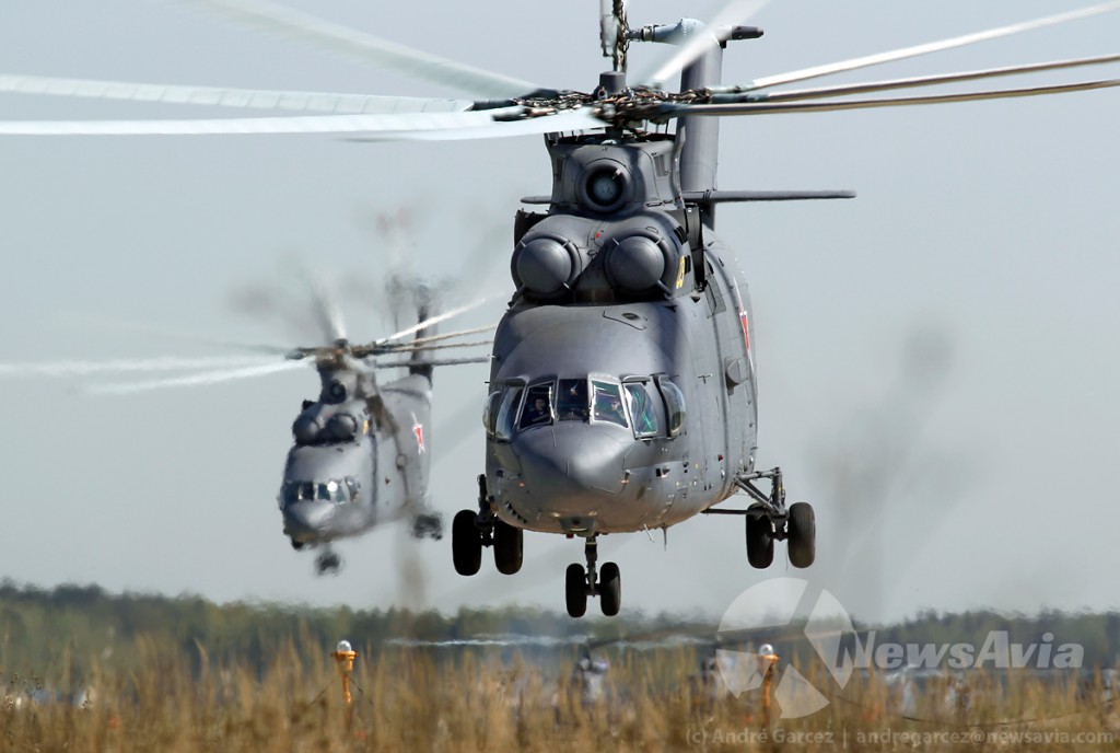 Apesar de apenas um Mi-26 ter participado no desfile, todos as aeronaves tinham exemplares substitutos prontos a entrar em acção caso necessário.