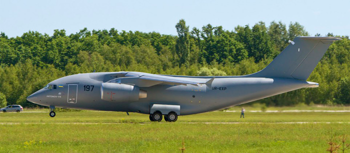 AN-178-Le-Bourget-2