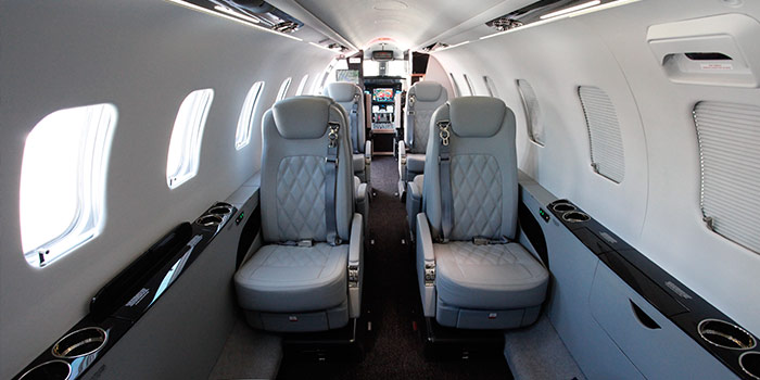 Bombardier-Learjet-75-cabine