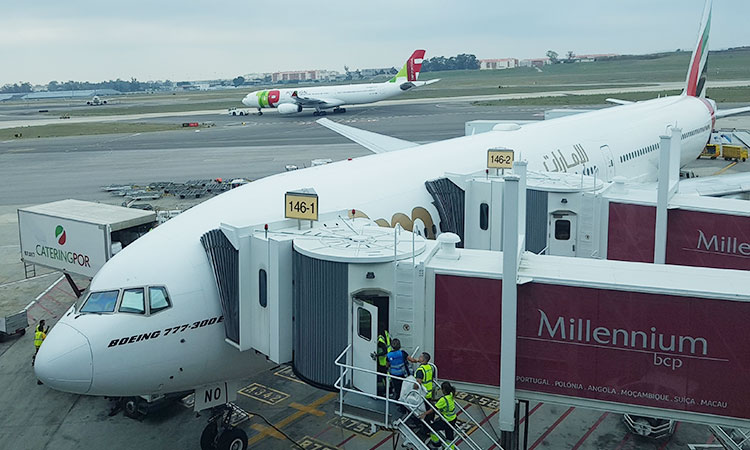 Figura 16: Boeing 77W da Emirates A6-ENO em Lisboa