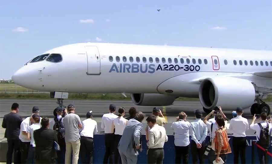 Airbus A220-300 first_landingTLS_01