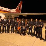 TAAG B737_700 with_crew para Cabo Verde_01 900px